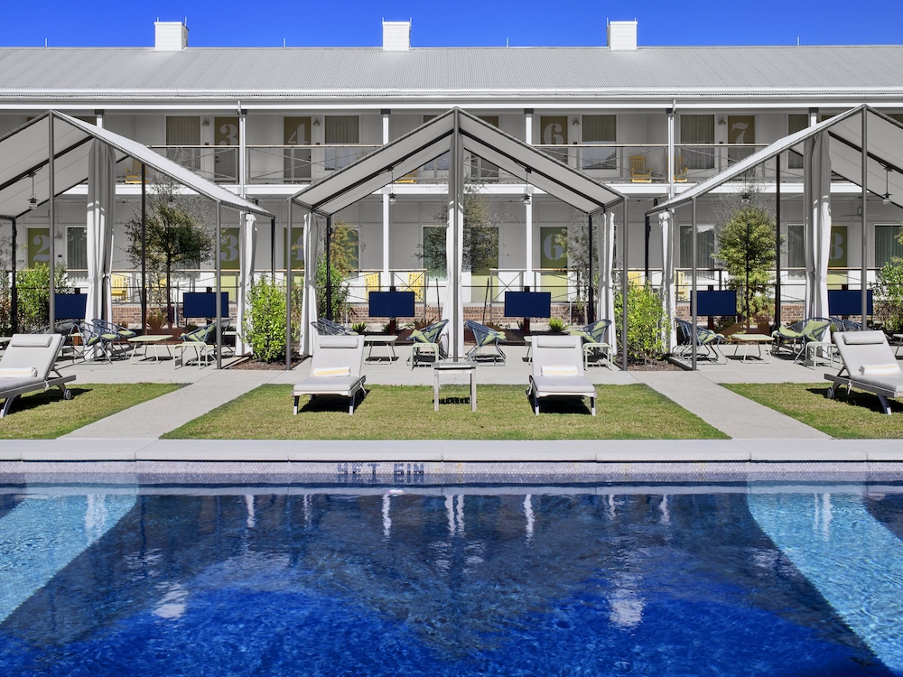 Cavalry Court by Valencia Hotel Collection - photo 37