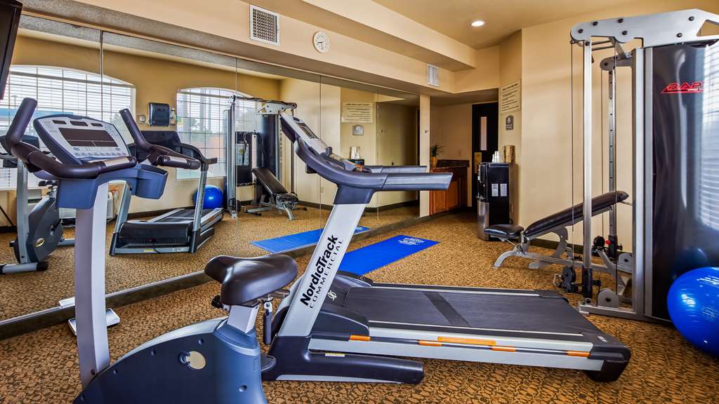 Best Western Windsor Pointe Hotel & Suites Frost Bank Center - photo 7