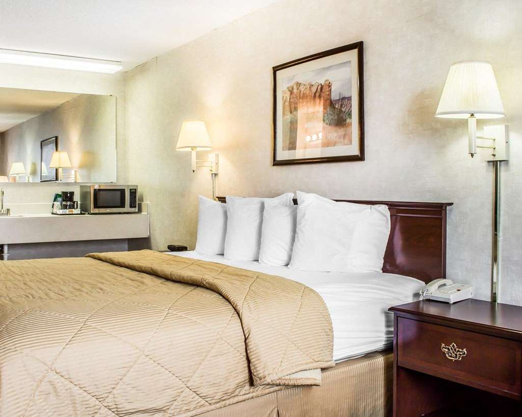 Quality Inn & Suites Yuma - photo 9