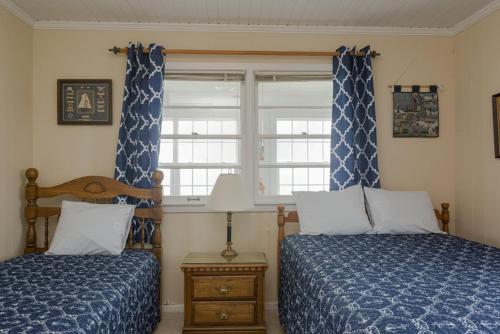 The Beach Fact Oar by Oak Island Accommodations - photo 12