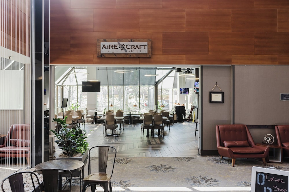 Crowne Plaza Suites MSP Airport Mall of America by IHG - photo 36
