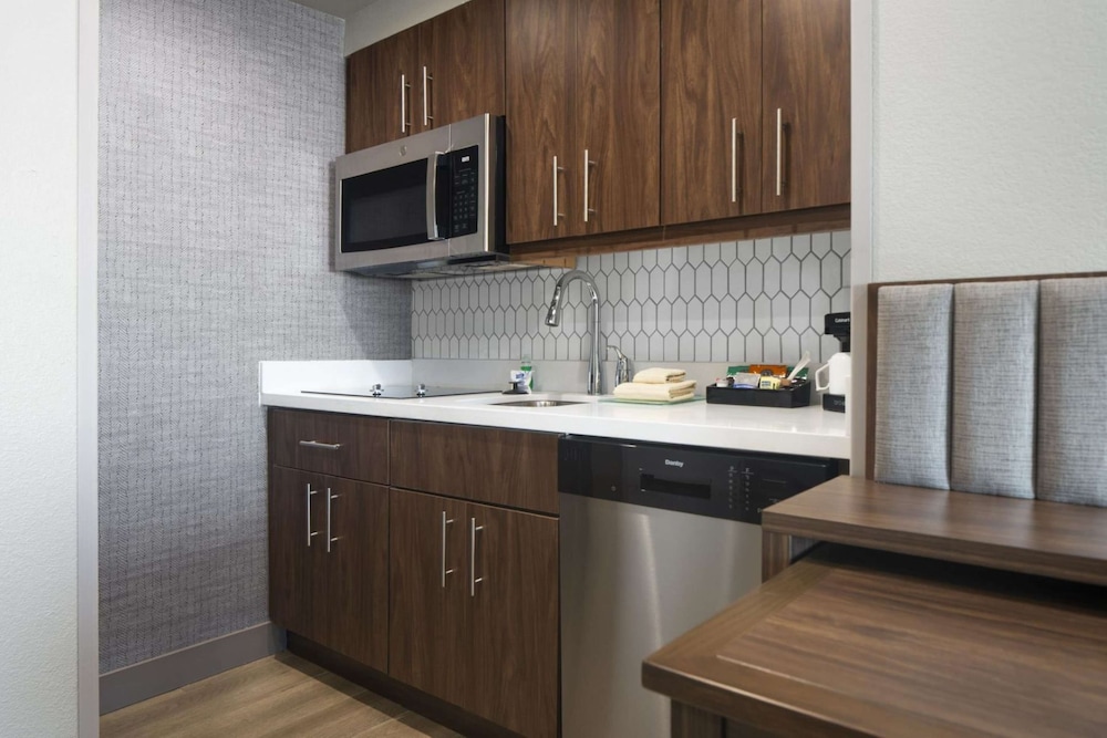 Homewood Suites by Hilton DFW Airport South TX - photo 9