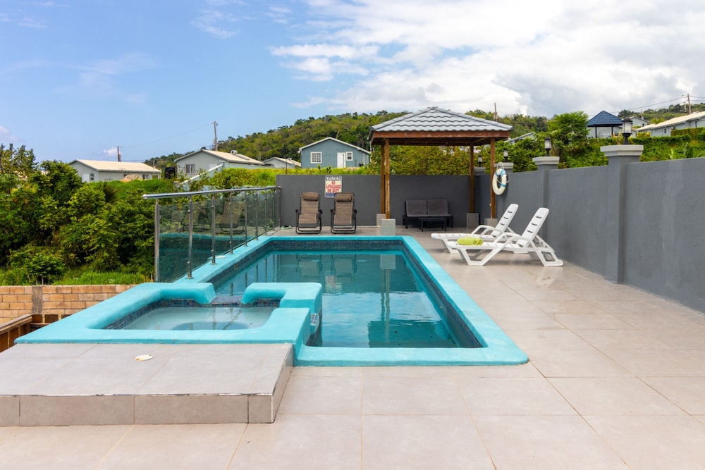 Private Pool Private Chef Discoverybay 24hr Secure in Discovery Bay, Jamaica