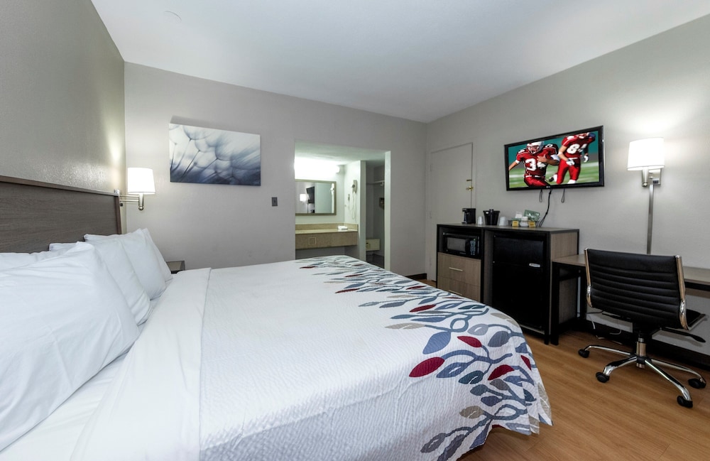 Red Roof Inn Petersburg Fort Lee - photo 13