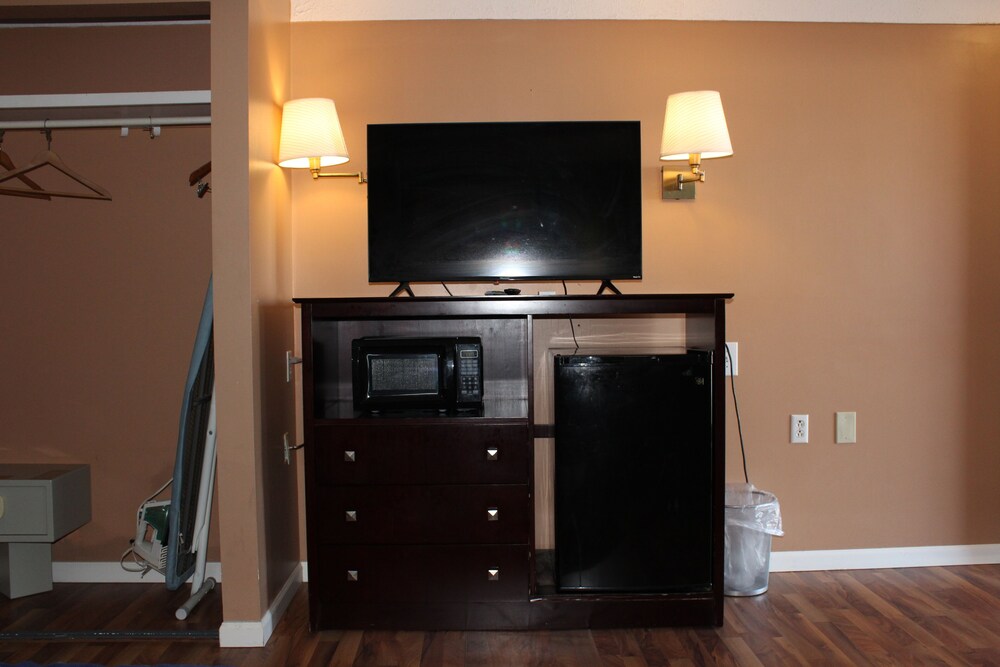 Bellevue Hotel & Suites - photo 34
