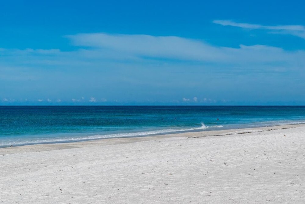 4 Beach Lovers Unit 1 - photo 42