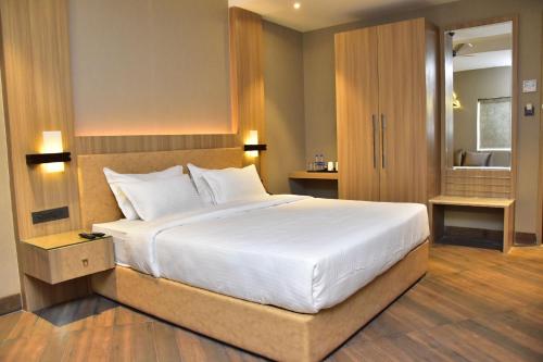 Hotel The Grand Palace — hotel in Ghazipur