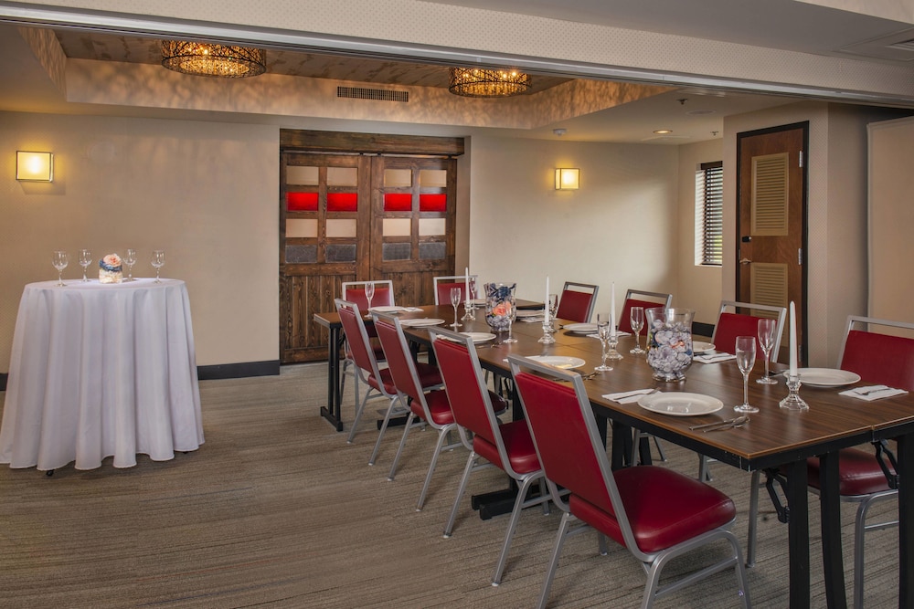 Four Points by Sheraton Newark Christiana Wilmington - photo 22