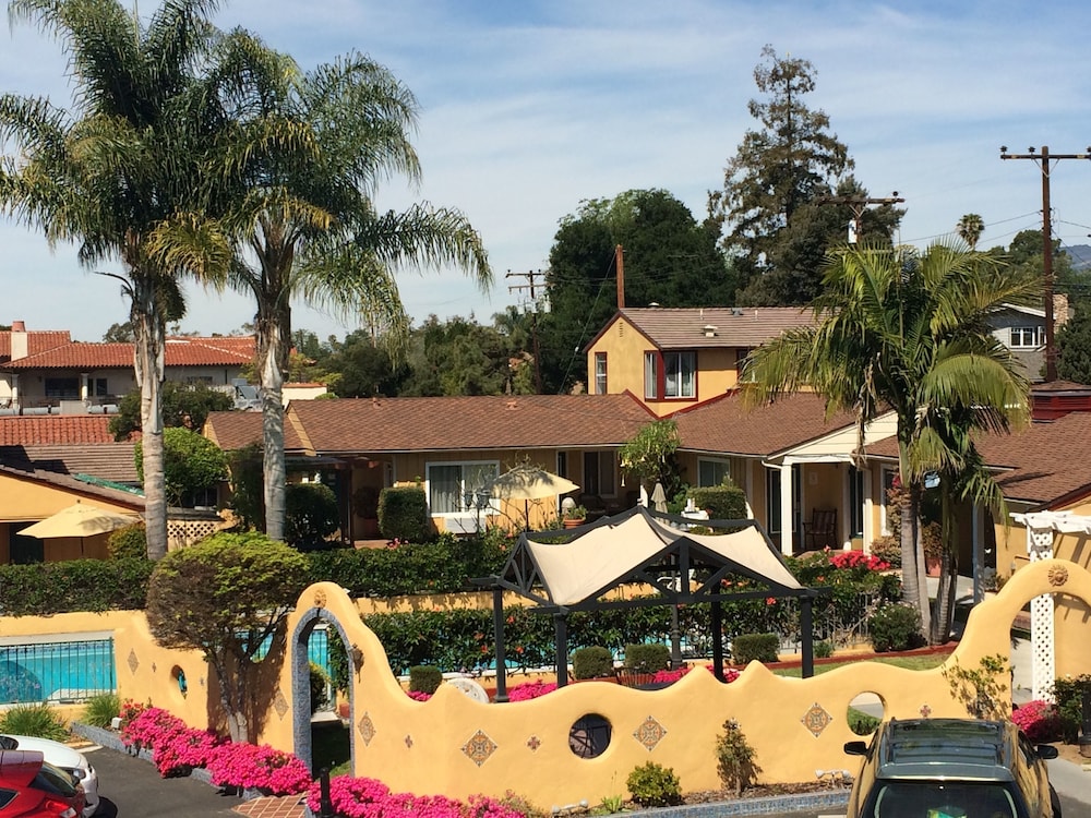 Oasis Inn & Suites in Santa Barbara, United States