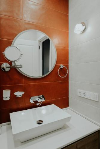 Luxury Inn Grand Residences
