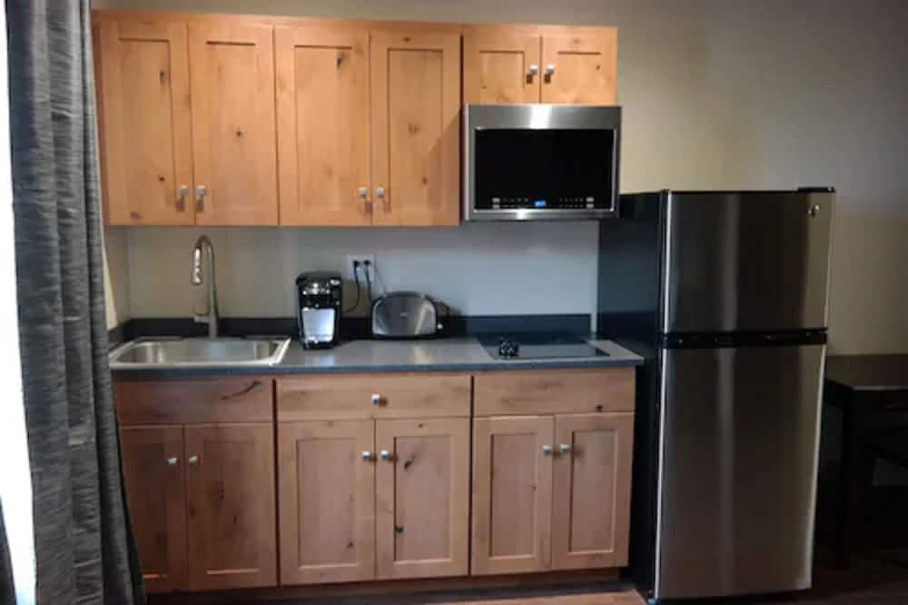 Sitka Hotel and Restaurant - photo 10