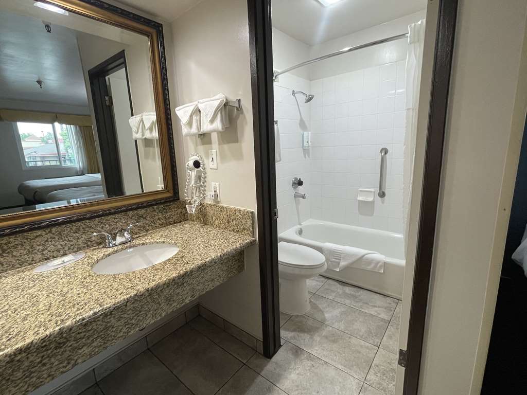 Quality Inn Ontario Airport Convention Center - photo 14