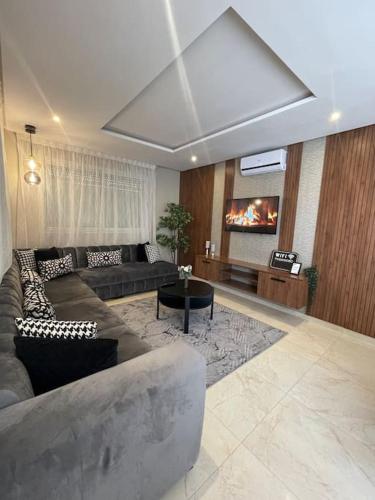 Chic & cosy appartement au centre d Oujda — 4-Star Luxury Hotel in Oujda-Angad, Morocco