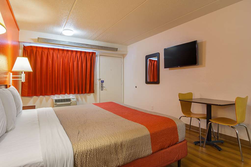 Motel 6 Tucker GA Atlanta Northeast - photo 11