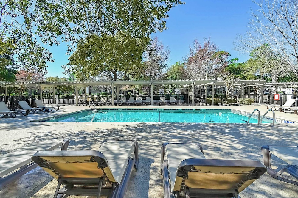 Serene Myrtle Beach Condo w Resort Amenities - photo 16