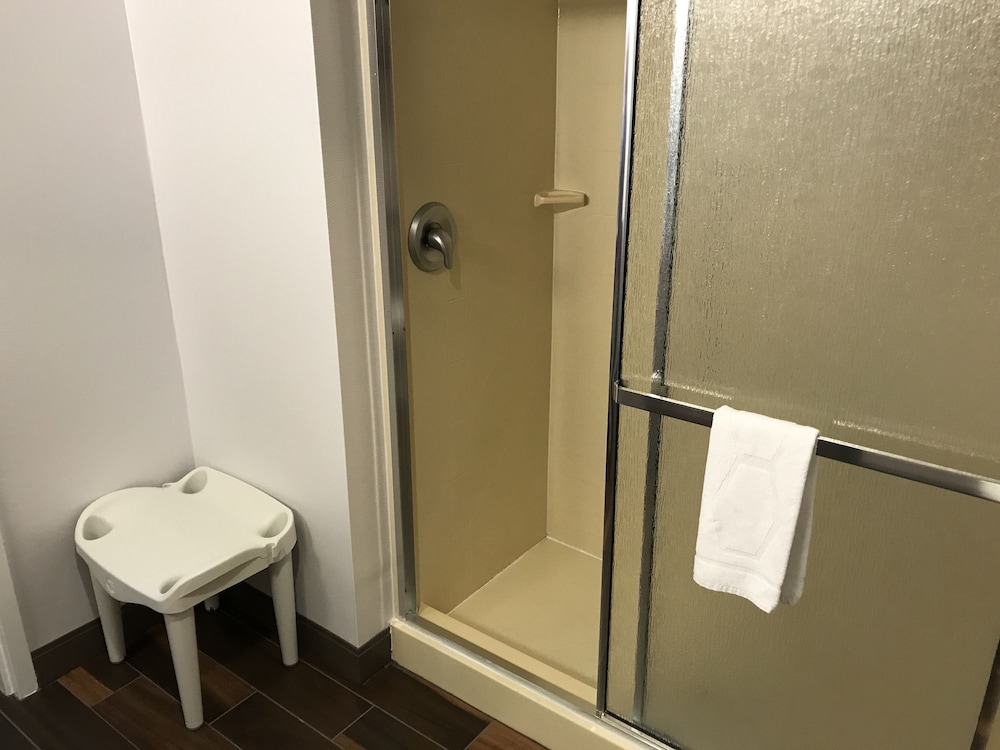 Hampton Inn & Suites Lamar - photo 92