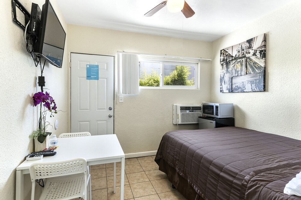 LA Ramona Motel - photo 45