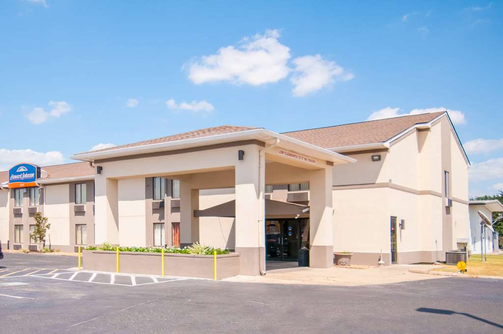 Howard Johnson by Wyndham Scott Lafayette - photo 14