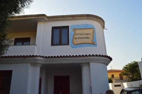 Affittacamere Sos Ninnitteddos — hotel in Torpe