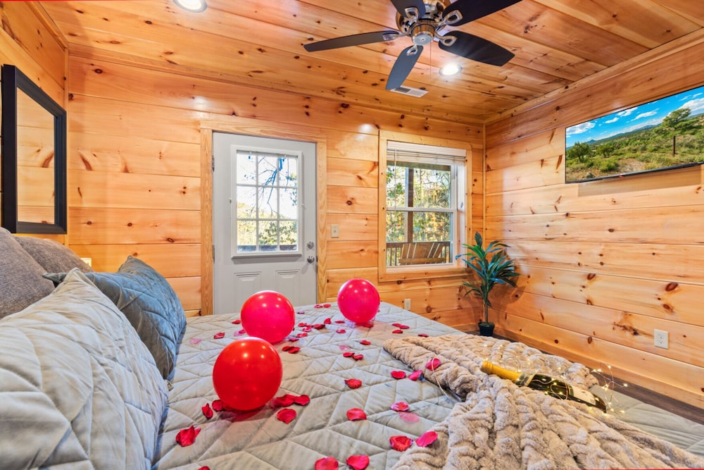 Dollywood Delights by Ghosal Luxury Lodging - photo 4
