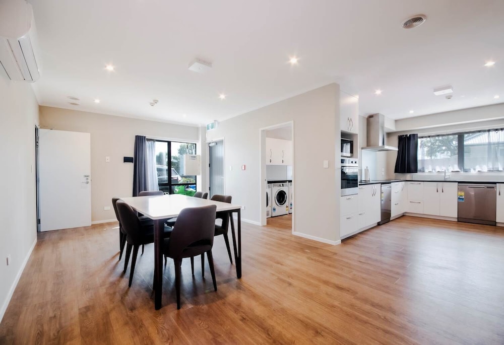 ACL Studio Units - carbon neutral hotel in Auckland