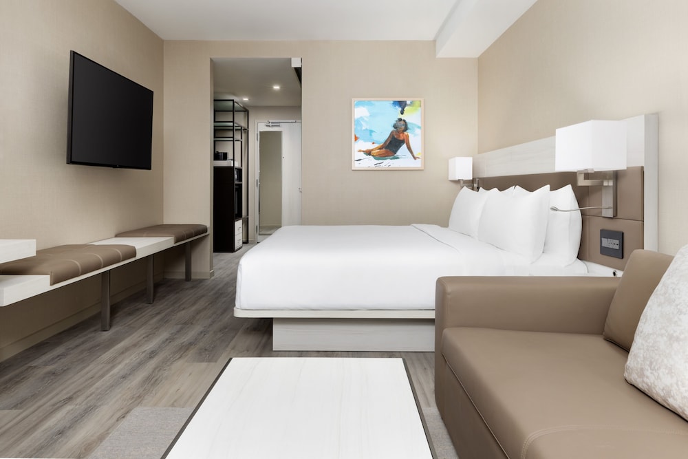 AC Hotel by Marriott Jacksonville St Johns Town Center - photo 13