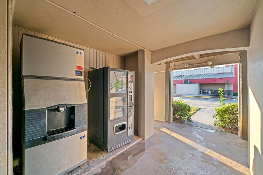 La Quinta Inn by Wyndham Corpus Christi North - photo 125