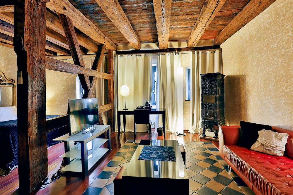 Le B. Suites Chambres & Restaurant — 4-Star Luxury Hotel in Riquewihr, France