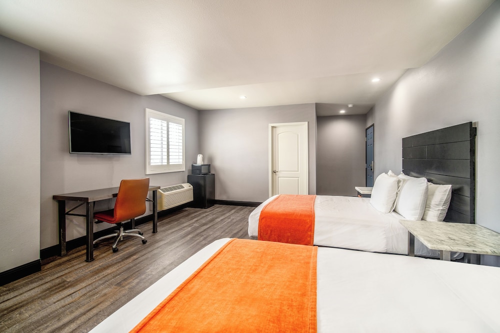 Lyfe Inn & Suites By Aga Lax Airport - photo 20