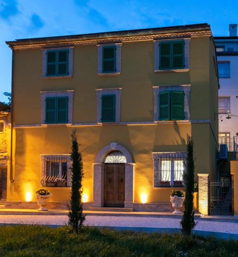 Il giardino segreto in Castelfidardo, Italy