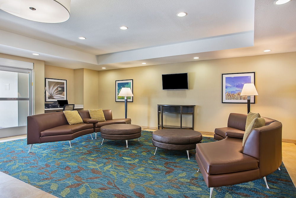 Candlewood Suites Fort Campbell Oak Grove by IHG - photo 35