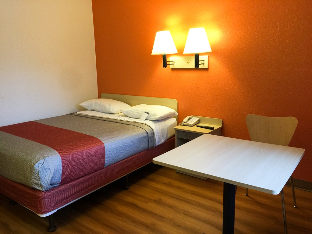 Motel 6 Roseville MN Minneapolis North - photo 5