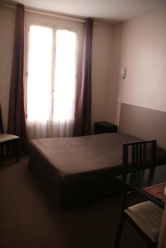 Hôtel du Roussillon — Paris — photo 3