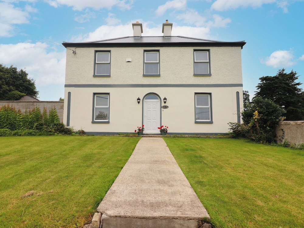 Meadow View — Ennis