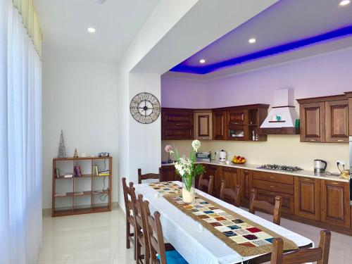 Newly furnished appt in Gozo — 4-Star Luxury Hotel in Victoria, Malta