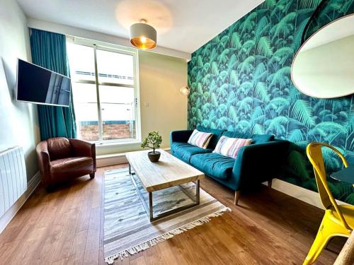 Amazing Modern Apartment Free Secure Parking 1 Minute walk to Poole Quay Great Location Free Parking Fast WiFi Smart TV Newly decorated sleeps up to 2 Close to Poole & Bournemouth & Sandbanks — 4-Star Luxury Hotel in Poole, United Kingdom