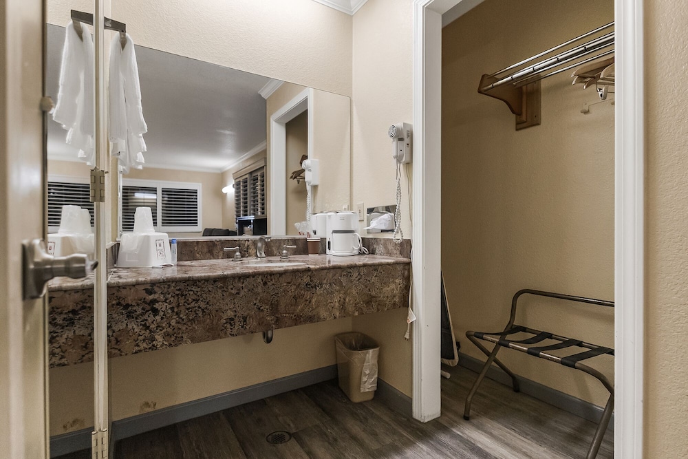 Country Inn Sonora - photo 11