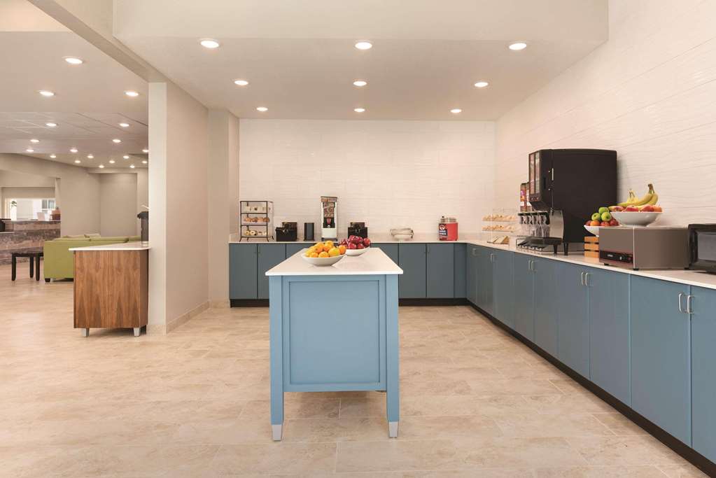Country Inn & Suites by Radisson Greensboro NC - photo 20
