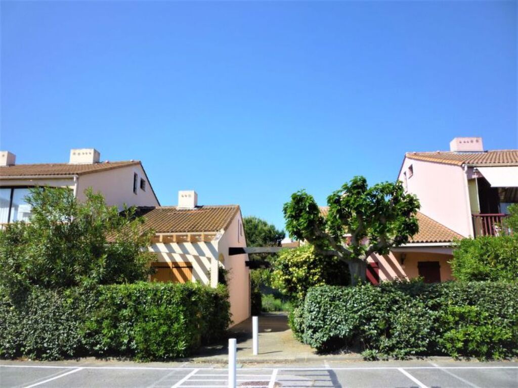 Lagrange Vacances Le Hameau du Rivage in Saint-Cyprien, France