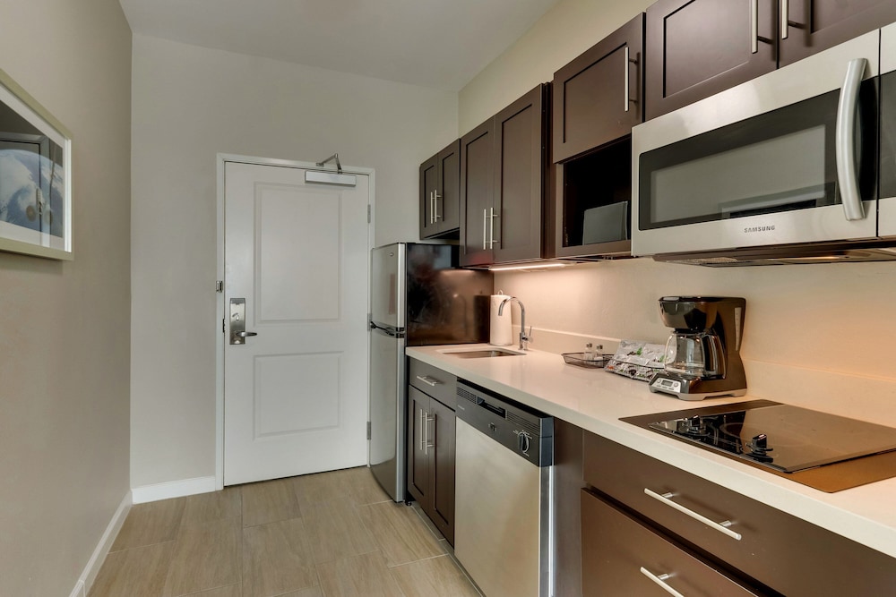 TownePlace Suites by Marriott Houston I 10 East - photo 19