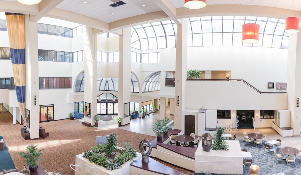 Embassy Suites by Hilton West Palm Beach Central - photo 2