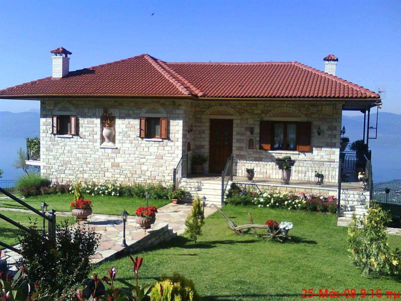 Balcony on Trichonida Lake — hotel in Agrinio