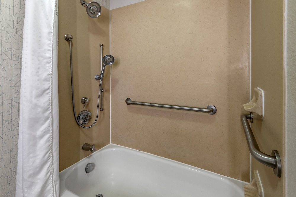 Holiday Inn Express Charlotte West Gastonia by IHG. - photo 18
