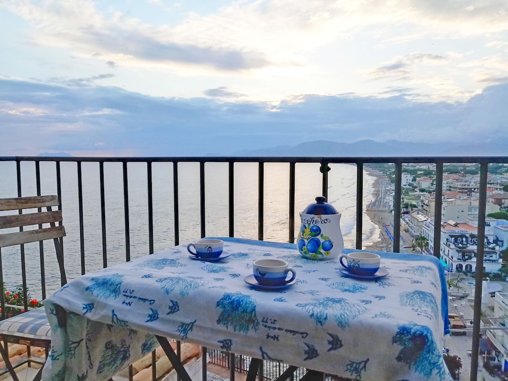 Casa Nettuno Sperlongaresort — 4-Star Luxury Hotel in Sperlonga, Italy