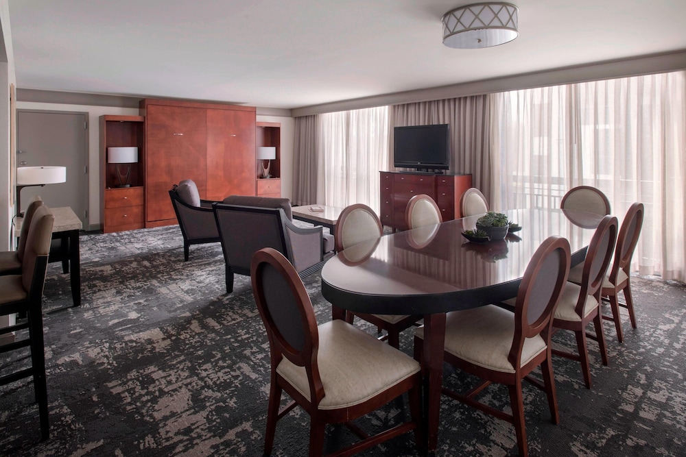Marriott Park Ridge - photo 11