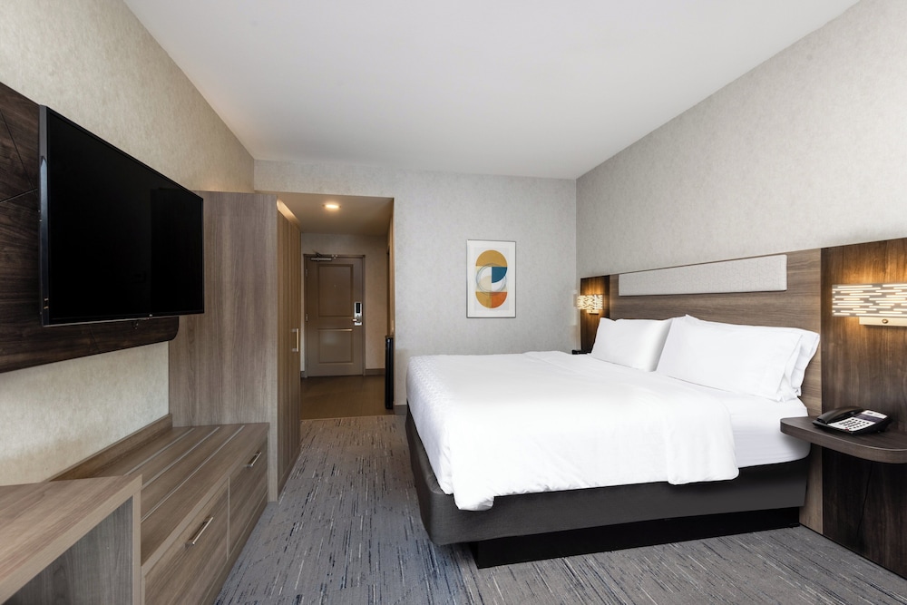 Holiday Inn Express Hotel & Suites Missoula by IHG - photo 23