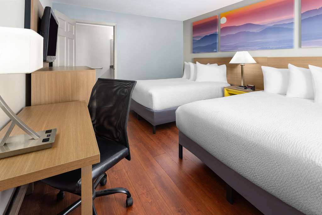 Days Inn by Wyndham Americus - photo 19