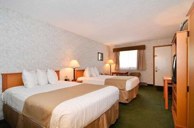 UBar Inn & Suites - photo 6
