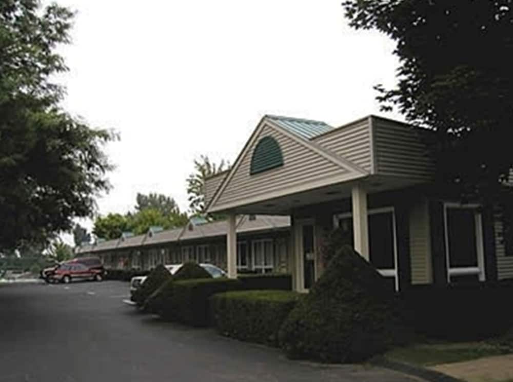 T Bird Motor Inn - photo 42