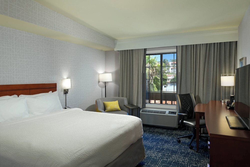 Courtyard by Marriott Old Town - photo 9